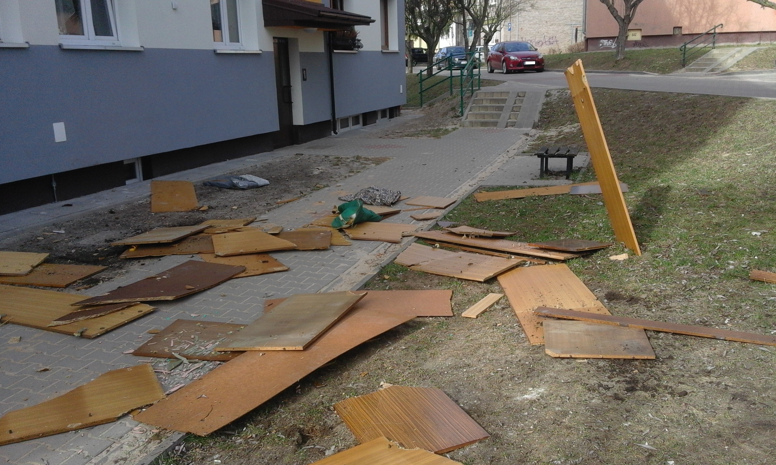 Chciał szybko zrobić porządek. images